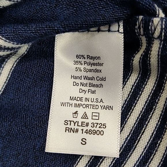 Market & Spruce Careen V-Neck Dolman Knit Top - Picture 8 of 9